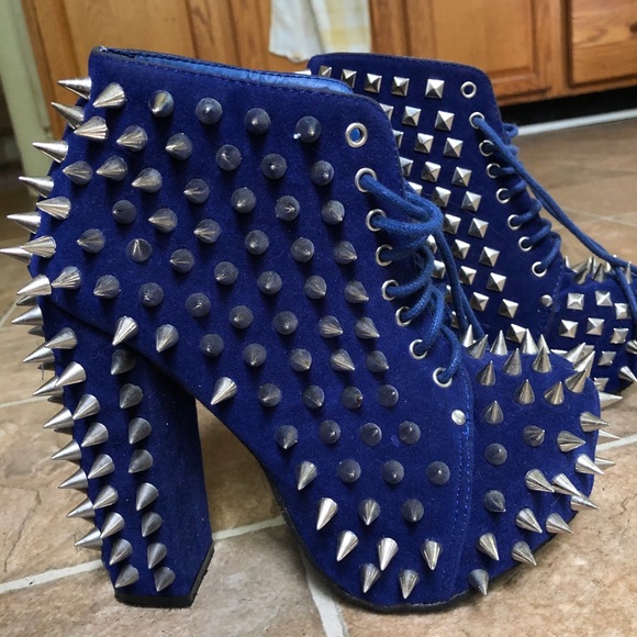 🆕 Vintage Brand Spiked Blue Heels - Picture 2 of 7